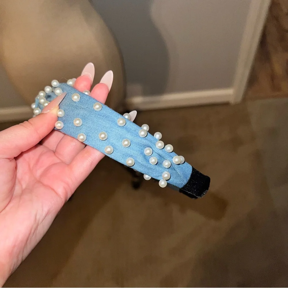 White House Black Market WHBM Denim & Pearl Knot Headband - Picture 6 of 7